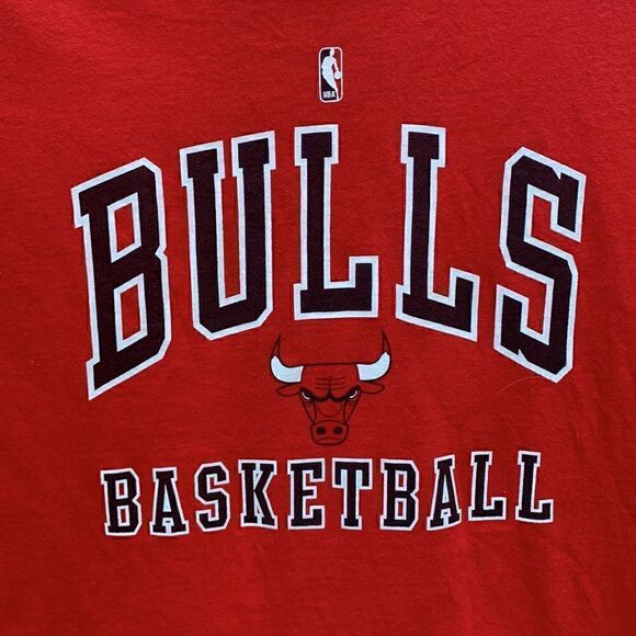 Vintage Chicago Bulls Red NBA Exclusive Men’s Butler 21 T Shirt - Picture 2 of 5